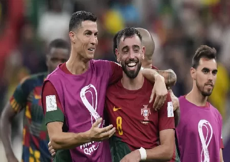 Bruno Fernandes thinks Cristiano Ronaldo scored the opening goal against Uruguay