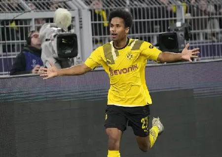 Champions League: Dortmund beat slumping Chelsea 1- 0