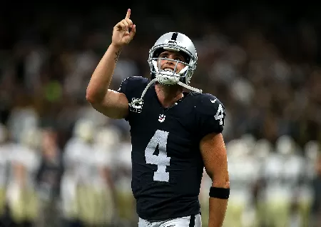 Ex Rider- Derek Carr Signs a 4 Year Deal with the Saints