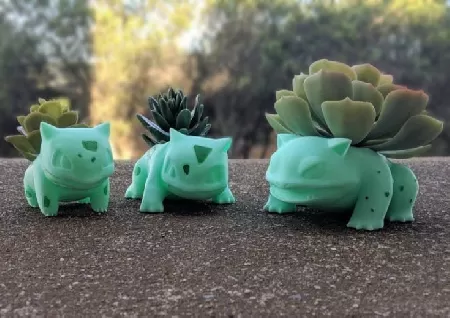 Fan of Pokemon Creates Cute Bulbasaur Planter