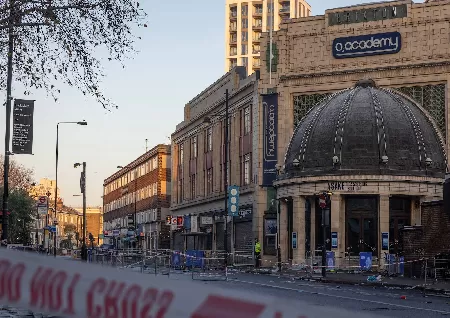 Four people in critical condition after fans break into Asake concert in Brixton - Trending Topics