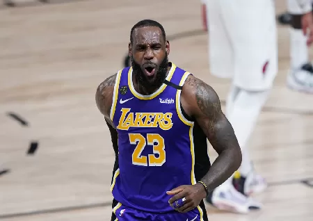 LeBron James still overall leader in NBA All Star Game votes