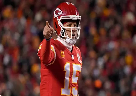 Patrick Mahomes: wins 2nd MVP award ahead of Super Bowl