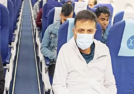 Rahul Dravid leaves Team India flies to Bengaluru