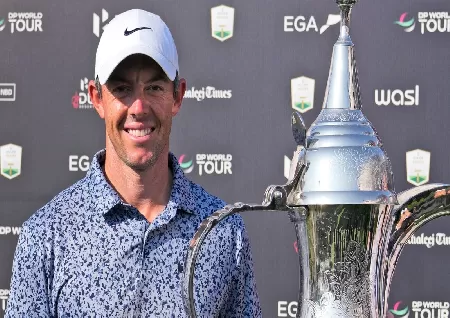 Rory McIlroy holds off rival Patrick Reed with birdie on 18 to seal Dubai win