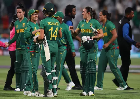 South Africa enter Women's T20 World Cup semi-finals after steamrolling Bangladesh