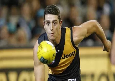 Triple premiership Tiger Jason Castagna retires