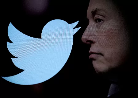 Twitter Bird is back in action! Days after replacing it with the Doge meme, Musk restores its logo