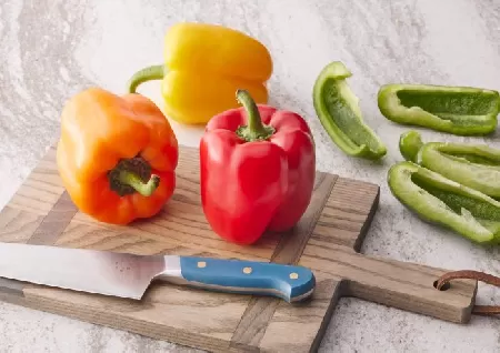 Viral Bell Pepper Cutting Hack: Neat Kitchen Method Revealed - General