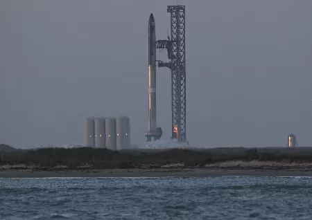 Worlds Largest Rocket, Elon Musks Starship, Fails To Take Off