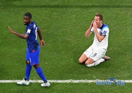 Image of Sluggish England Frustrated After Sharing Points With USA