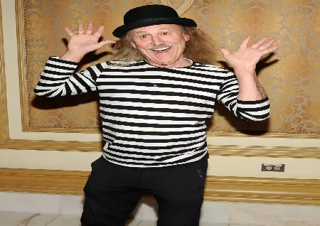 Image of Gallagher, Watermelon Smashing Comedian, Died At The Age Of 76