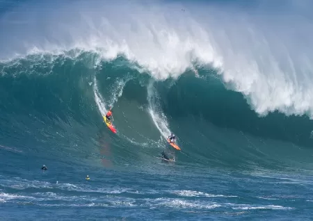 Images of Eddie Aikau Surf Contest