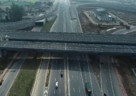 Images of Mumbai Delhi Expressway