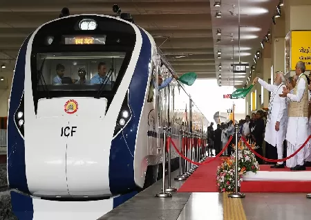 Image of PM Modi : Flags Off Two Vande Bharat Express From Mumbai