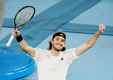 Image of Stefanos Tsitsipas Subdues Jiri Lehecka To Reach Australian Open Semi Final